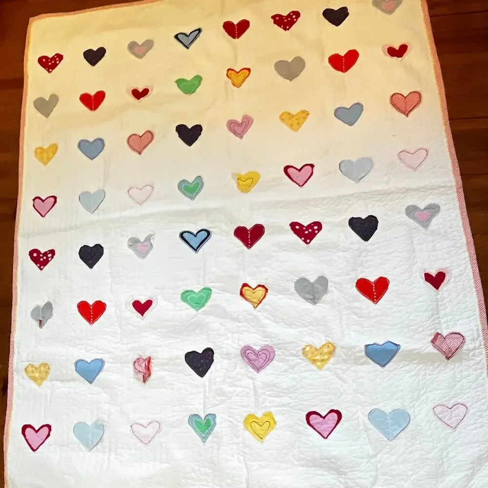 Hanna Andersson Heart Appliqué Crib Quilt
